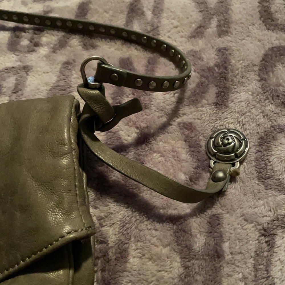 Rough Roses Crossbody - Picture 2 of 4